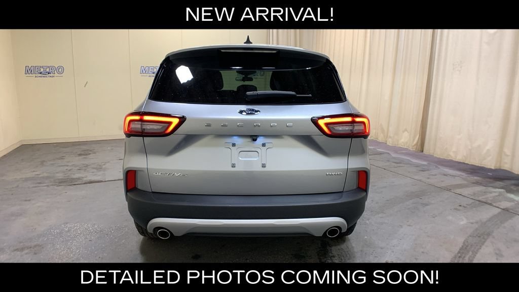 Used 2023 Ford Escape Active AWD/4WD image 4