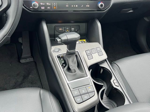 New 2026 Kia Sportage X-Line w/ X-Line Premium Package image 18