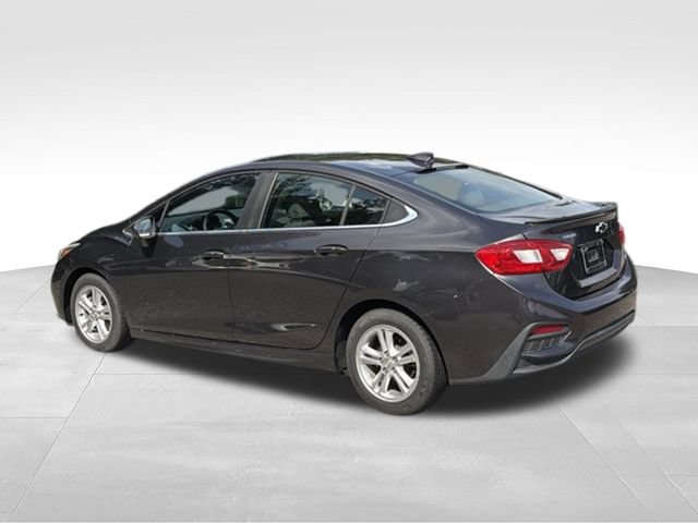 Used 2017 Chevrolet Cruze LT w/ Sun And Sound Package FWD image 3
