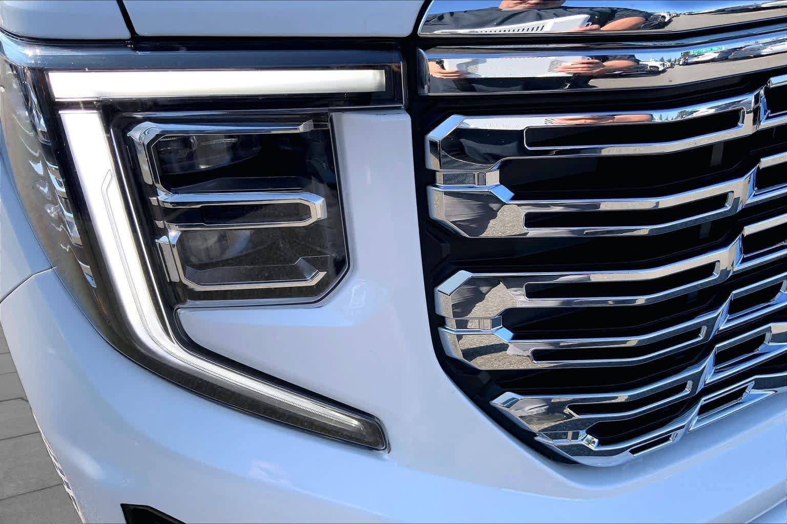 Used 2024 GMC Sierra 1500 Denali w/ Denali Reserve Package AWD/4WD image 26