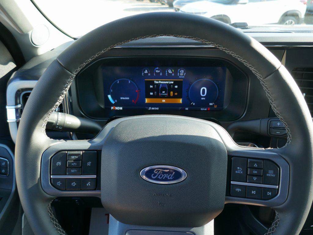 New 2026 Ford F250 Lariat w/ Black Appearance Package image 28