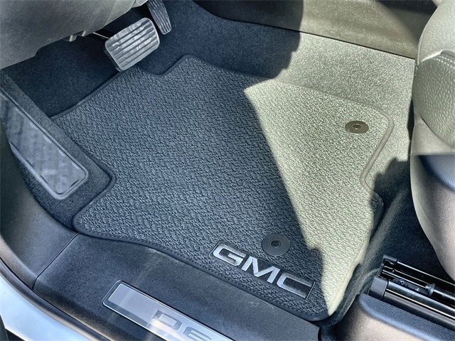 New 2026 GMC Yukon Denali w/ Sun & Power Step Package image 36