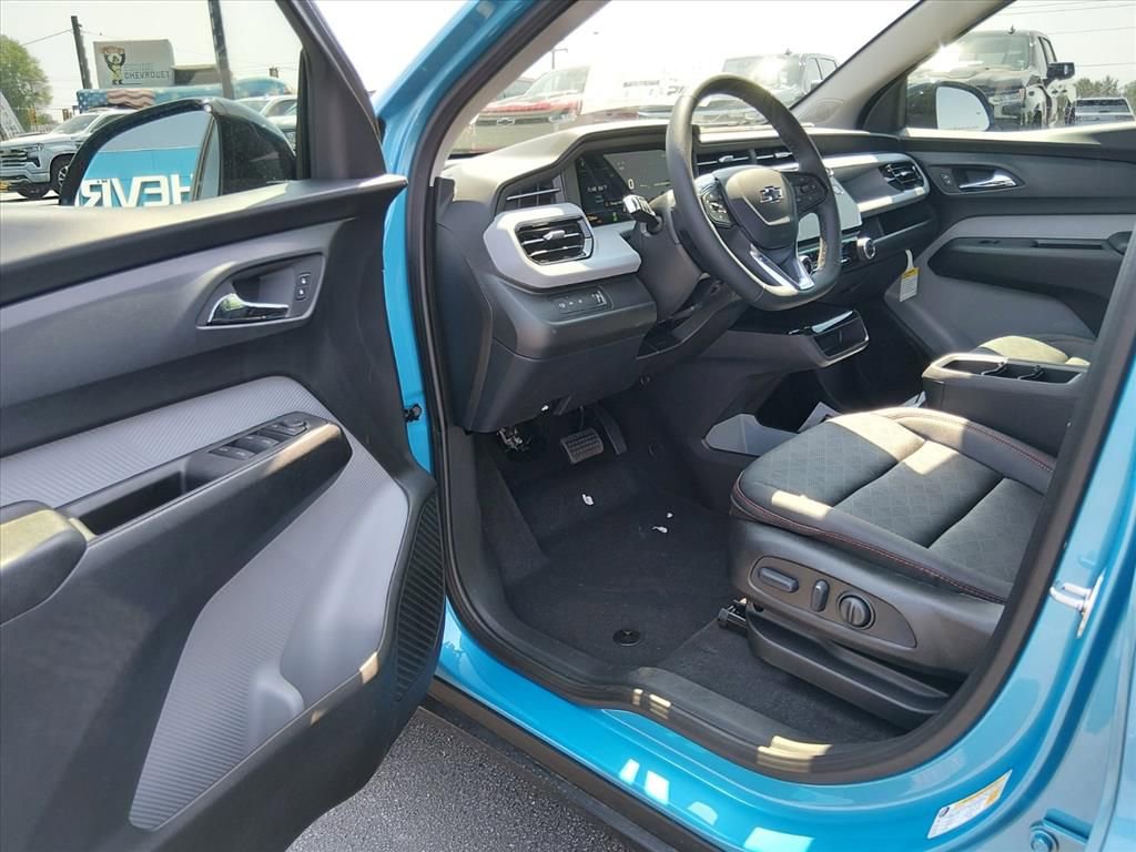 New 2027 Chevrolet Bolt RS FWD image 10