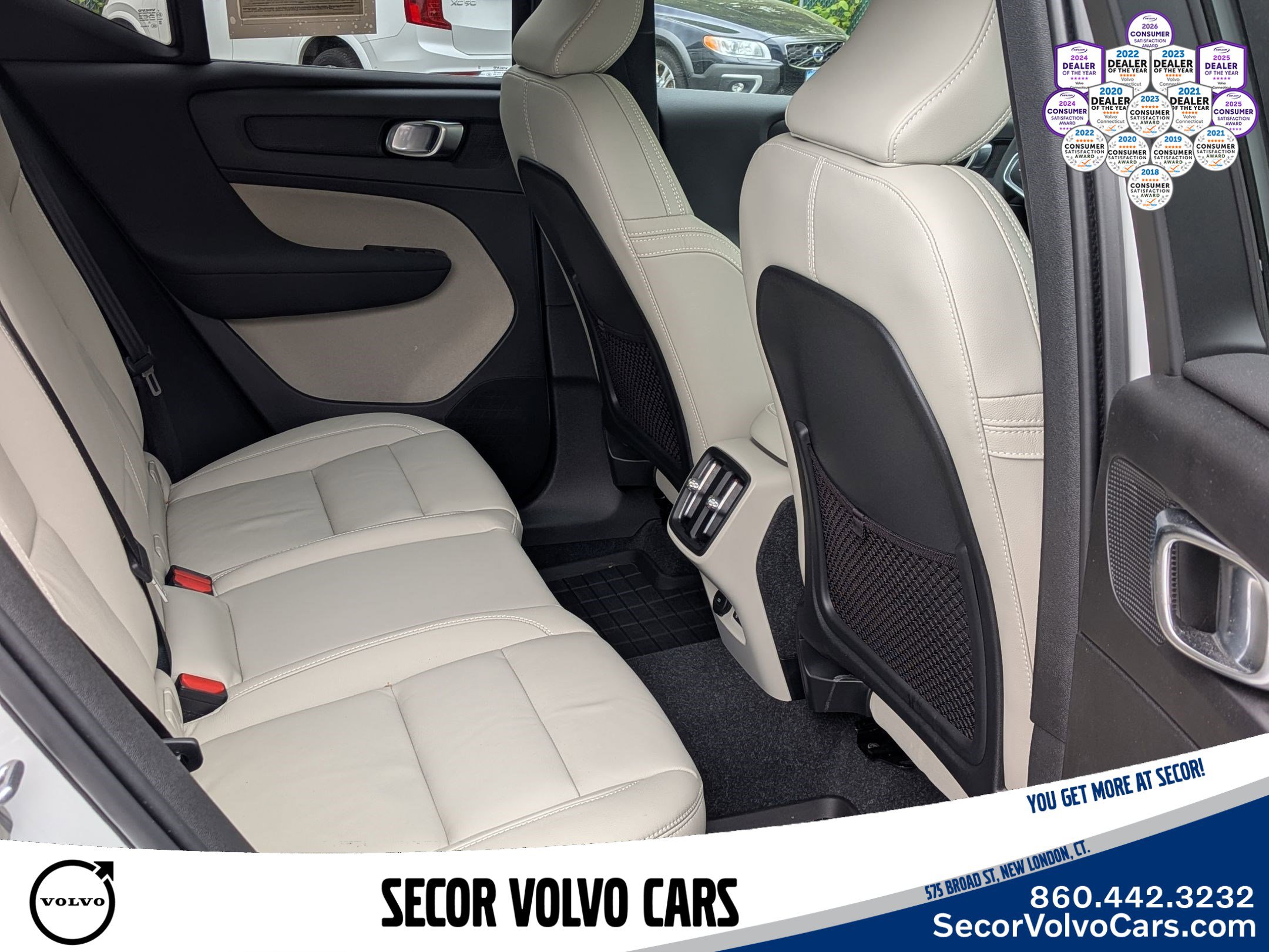 Certified 2023 Volvo XC40 B5 Plus w/ Driver Assist Package AWD/4WD image 26