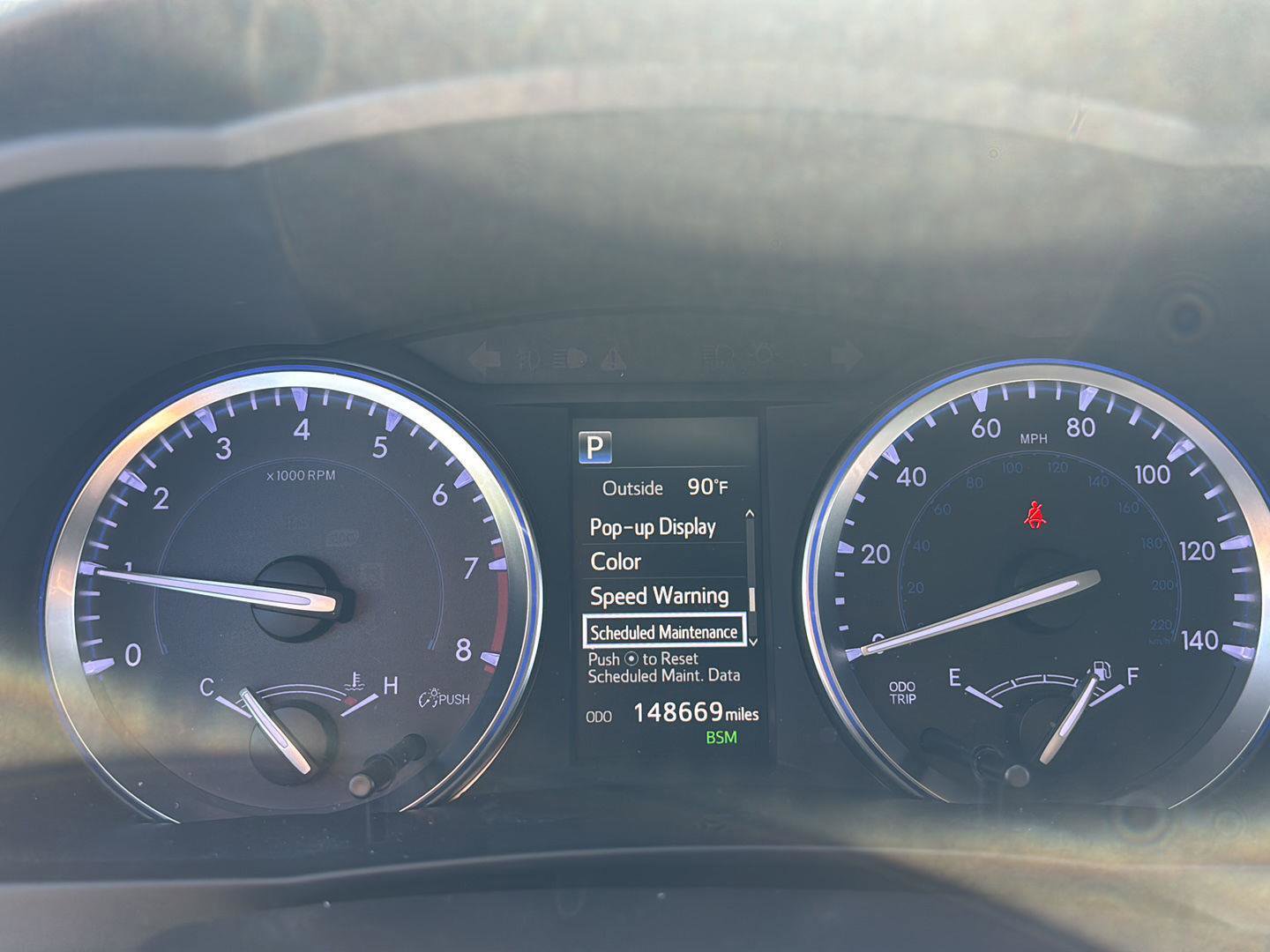 Used 2018 Toyota Highlander XLE AWD/4WD image 3