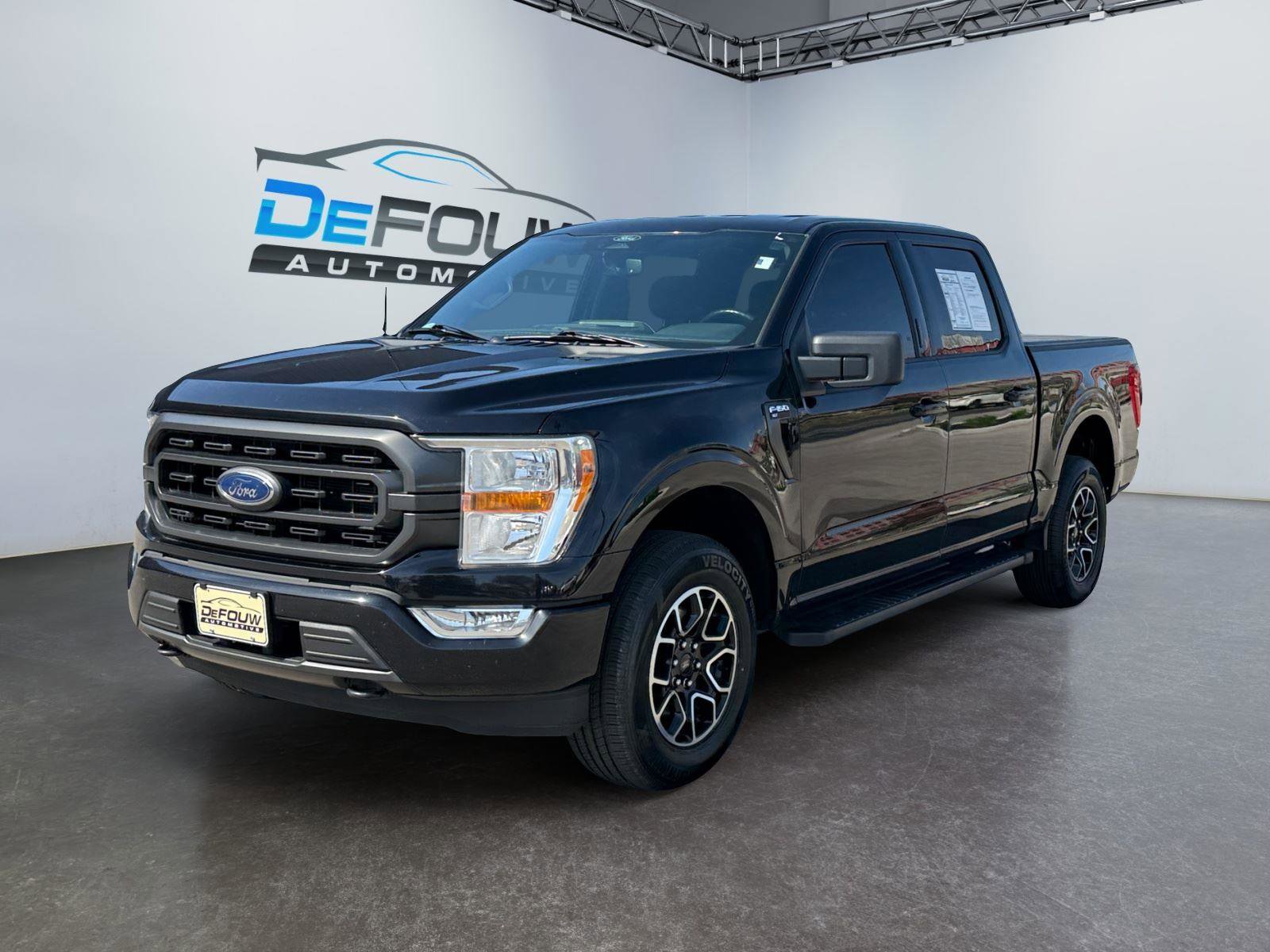 Used 2022 Ford F150 XLT w/ Equipment Group 301A Mid AWD/4WD image 7