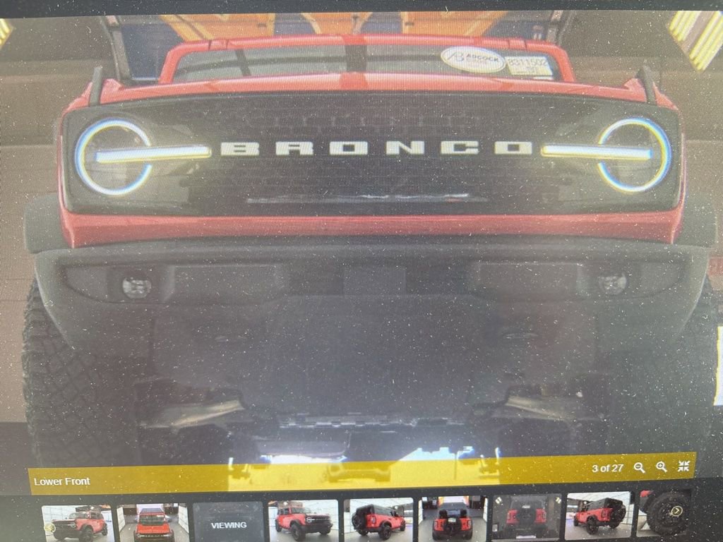 Used 2022 Ford Bronco Wildtrak image 3