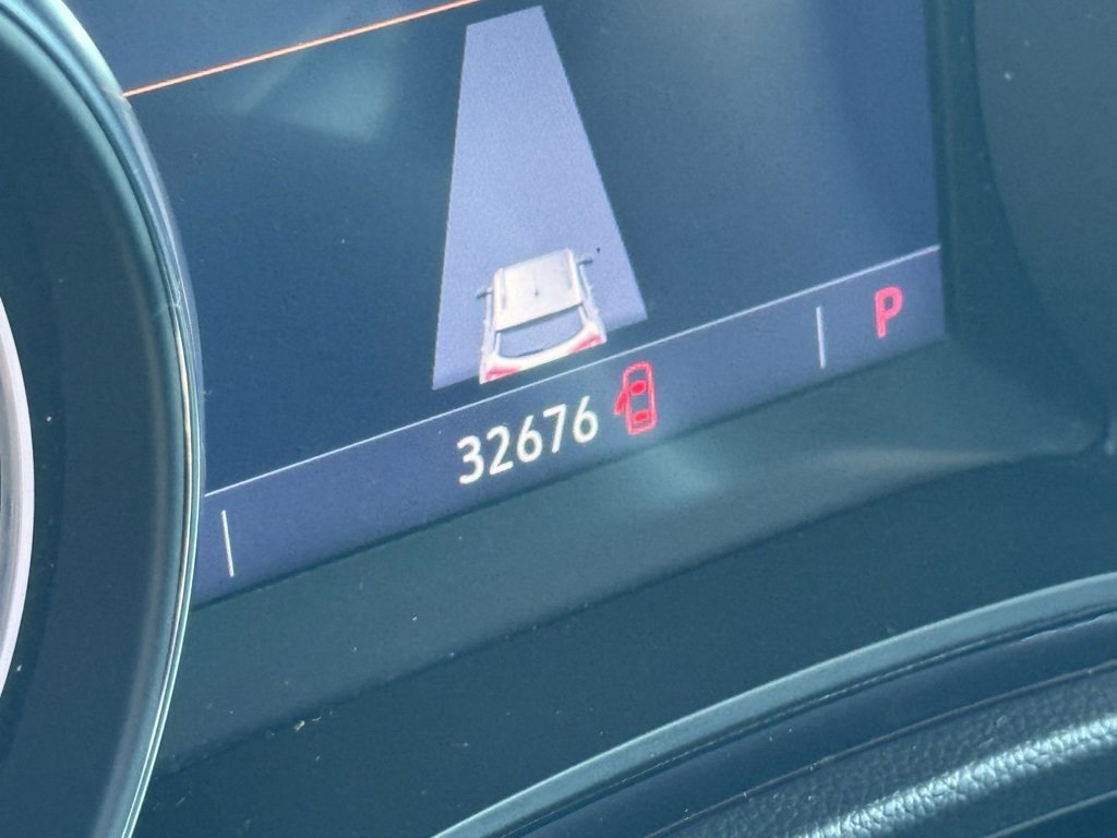 Used 2023 Buick Encore GX Select w/ Sport Touring Package image 3