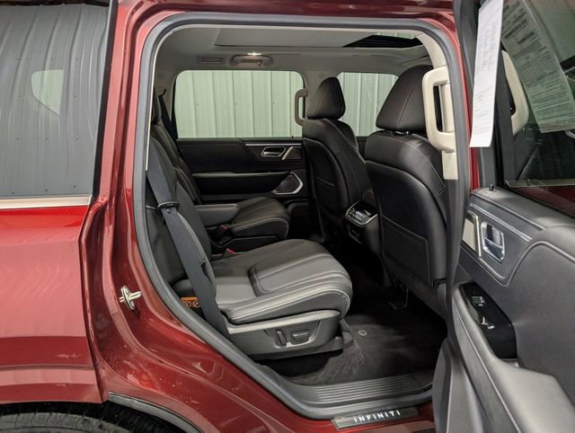Used 2025 INFINITI QX80 Sensory image 29