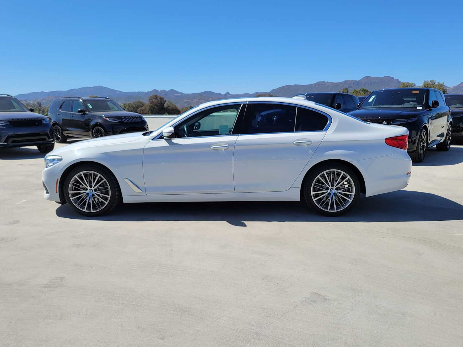 Used 2018 BMW 530i RWD image 13
