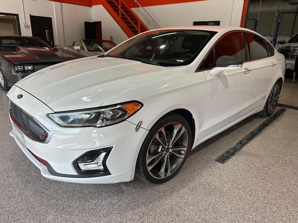 Used 2019 Ford Fusion Titanium image 5