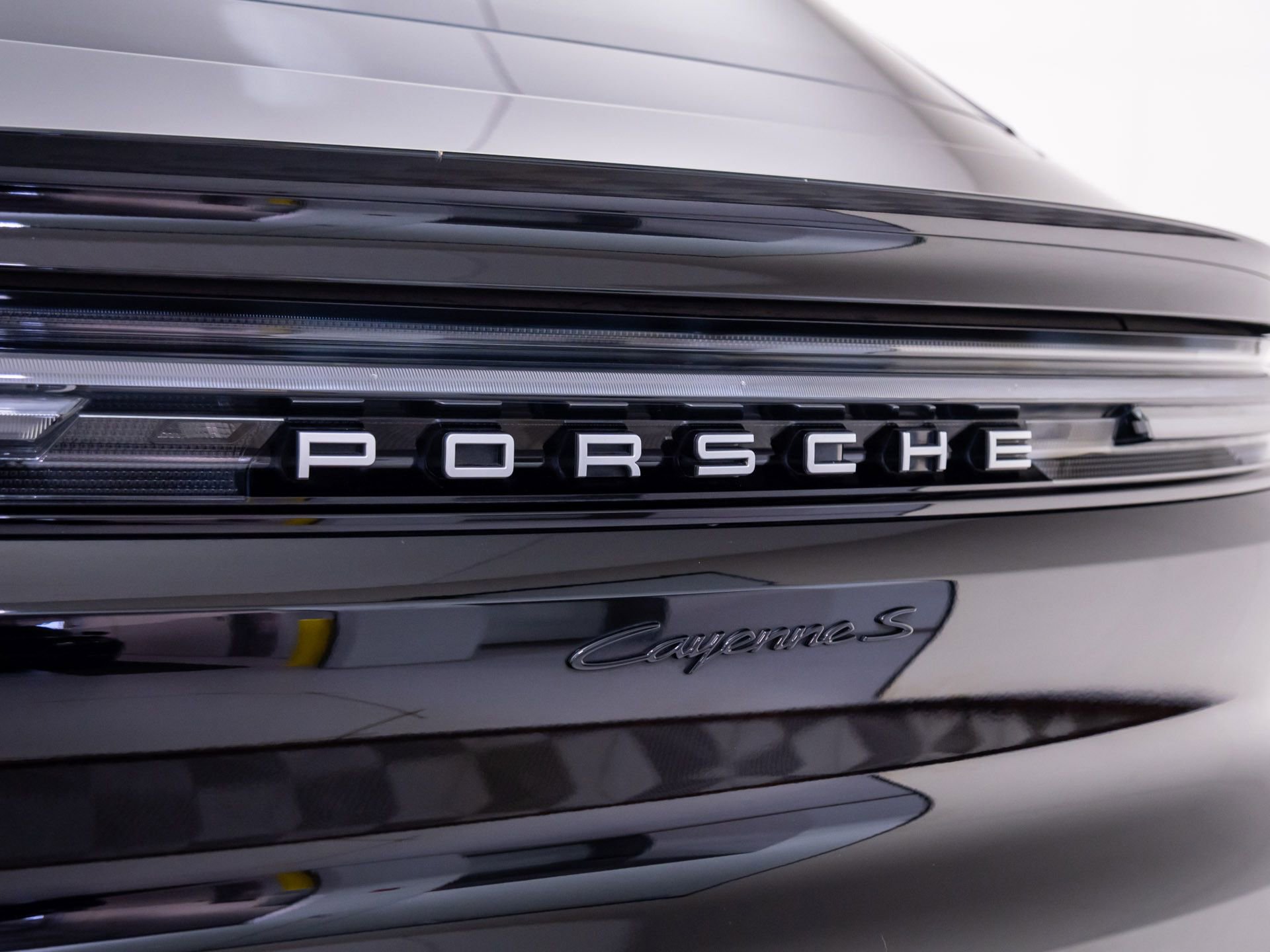 Certified 2024 Porsche Cayenne S image 33