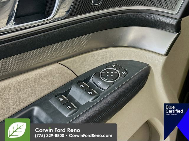 Used 2018 Ford Explorer XLT image 21