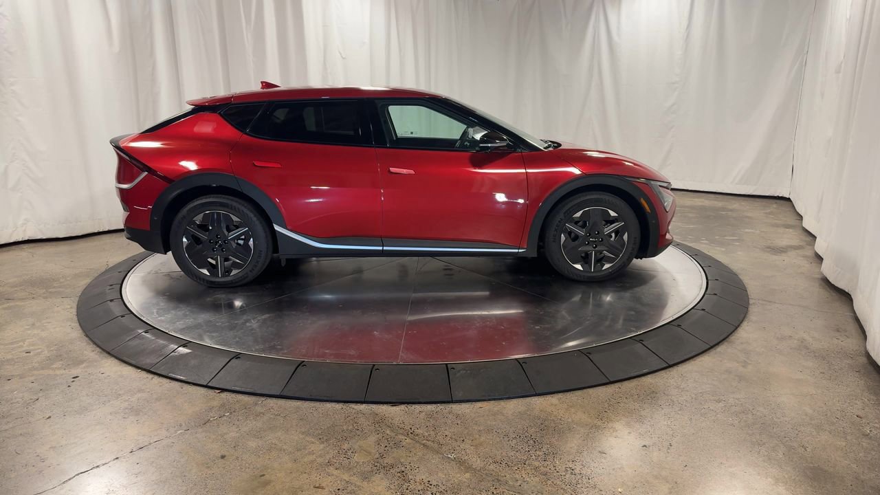 New 2025 Kia EV6 Light image 2