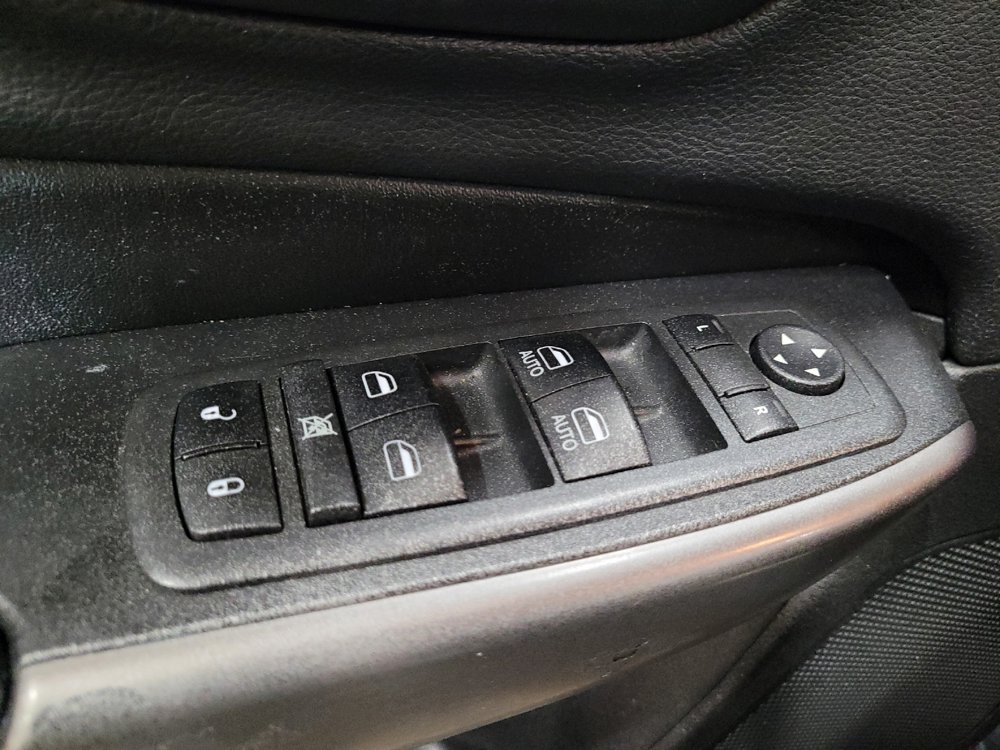 Used 2019 Jeep Cherokee Limited AWD/4WD image 27