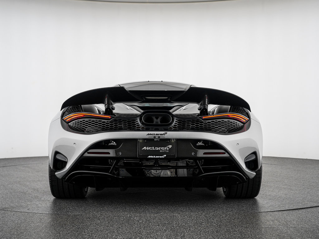 New 2027 McLaren 750S RWD image 3