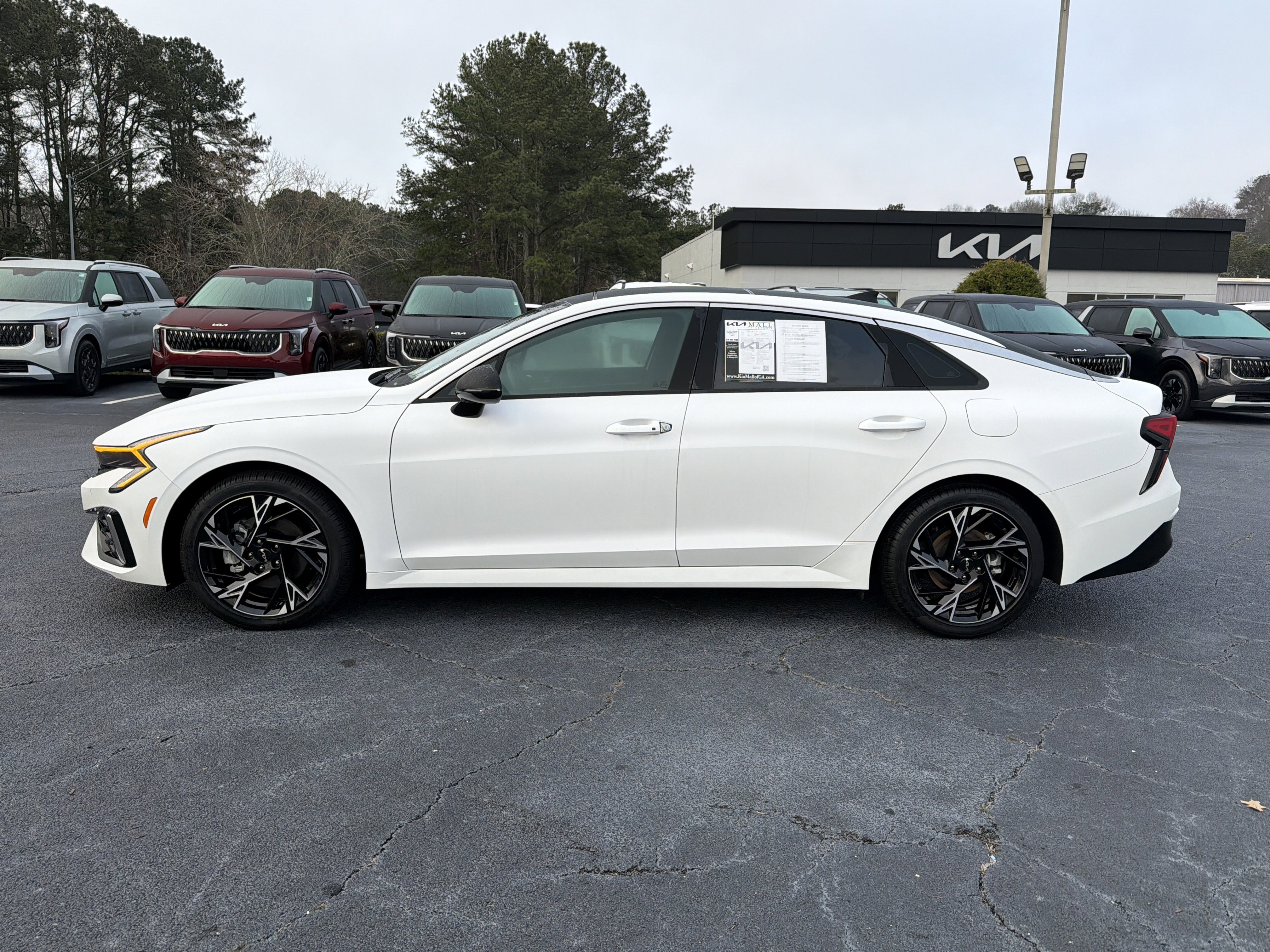 Used 2025 Kia K5 GT-Line w/ GT-Line Premium Package image 4