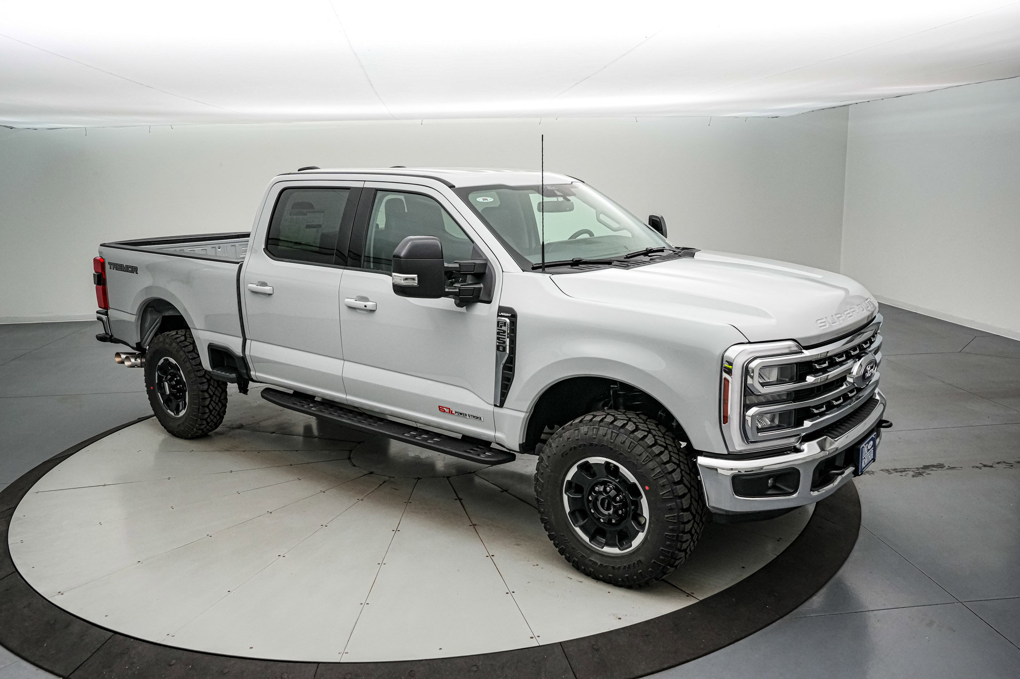 New 2026 Ford F250 Lariat w/ Tremor Off-Road Package image 2