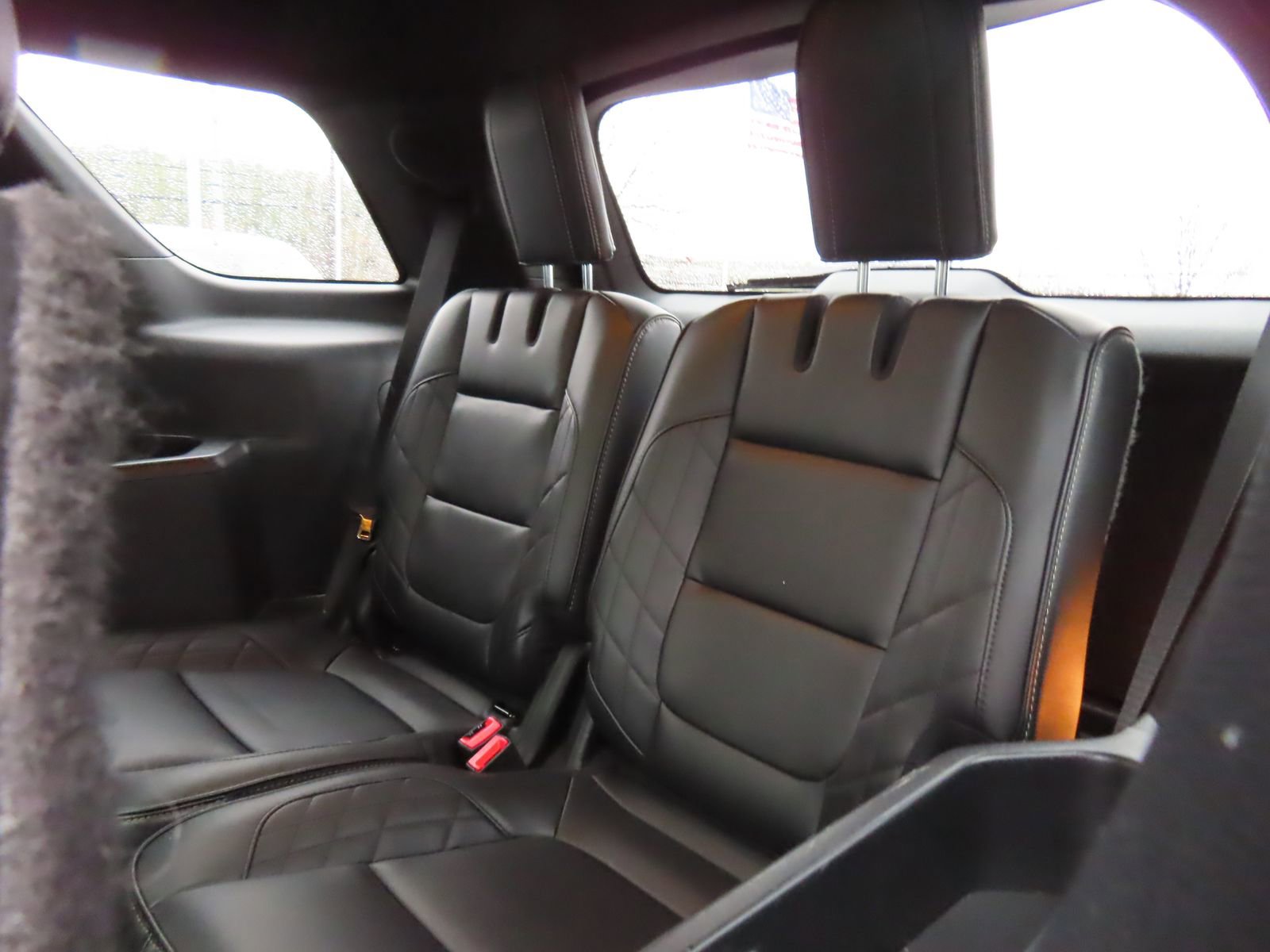 Used 2017 Ford Explorer Platinum image 33