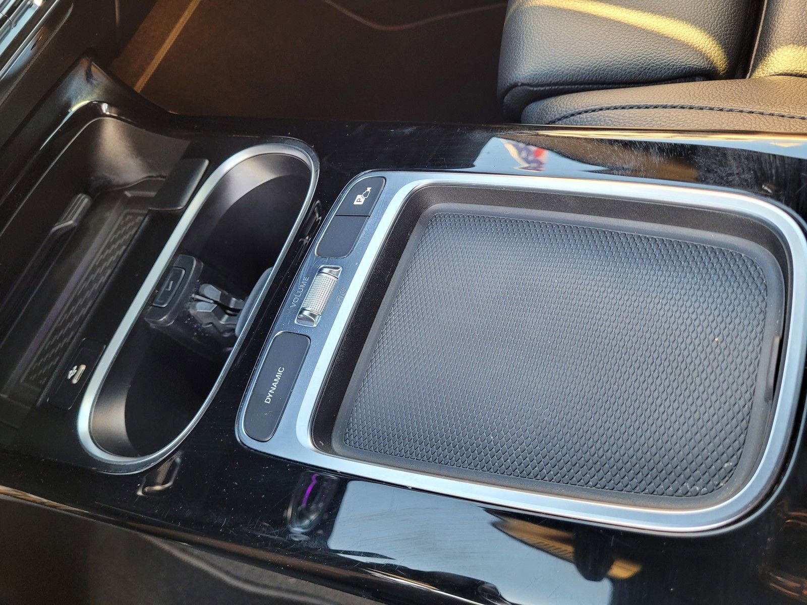 Used 2025 Mercedes-Benz CLA 250 4MATIC image 24