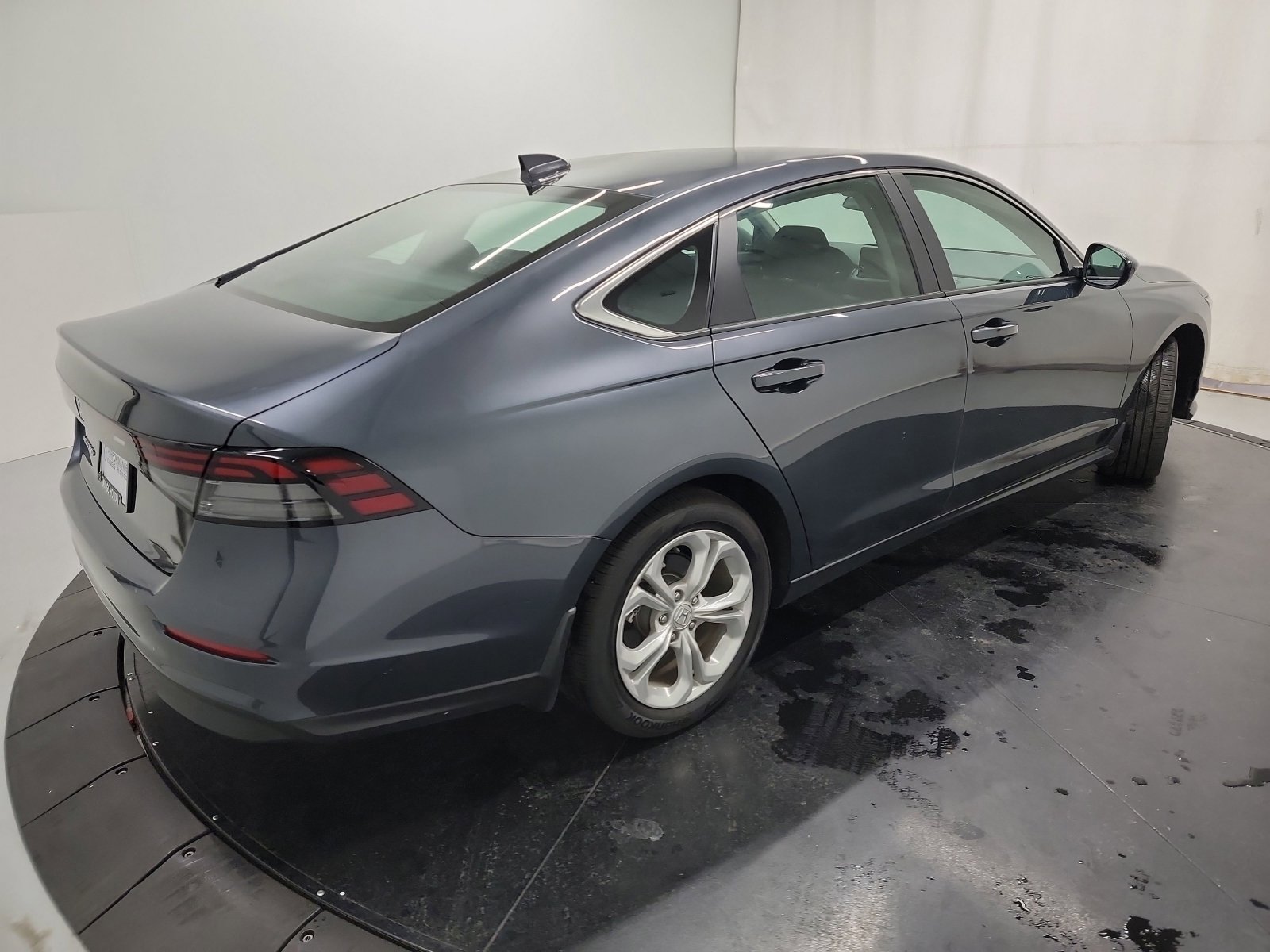 Certified 2024 Honda Accord LX image 9