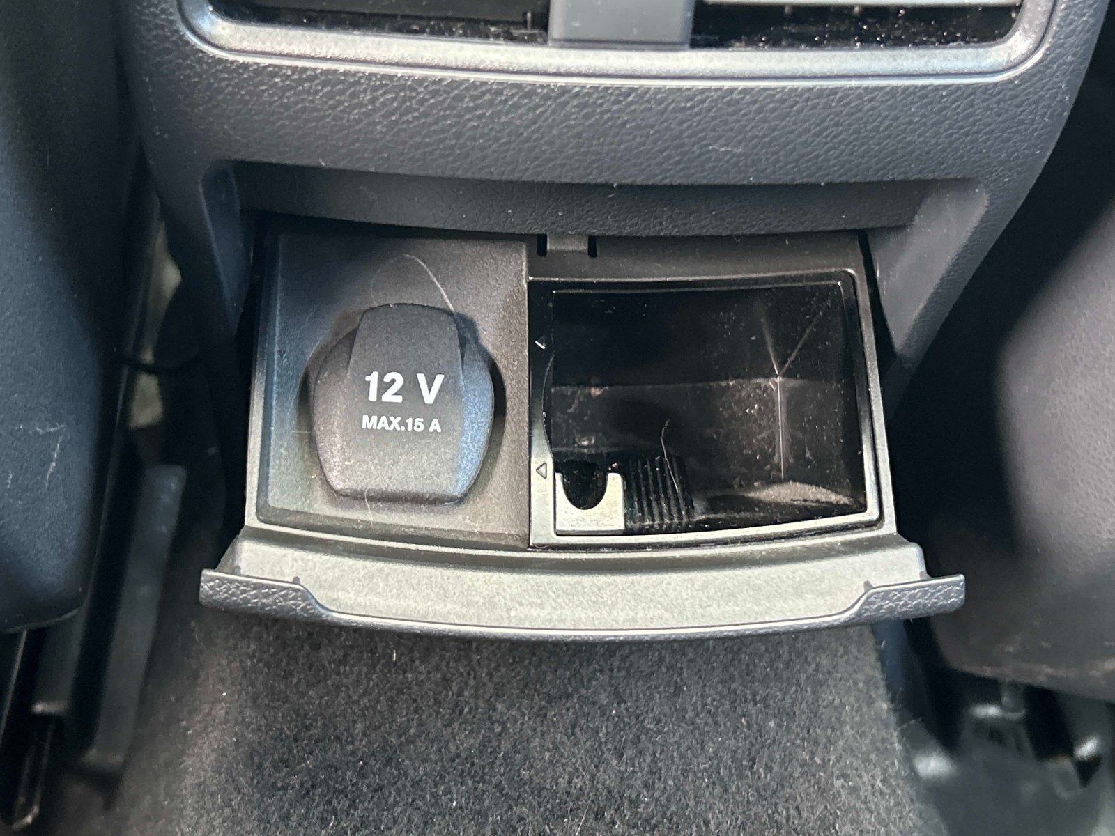 Used 2018 Mercedes-Benz CLA 250 4MATIC image 19