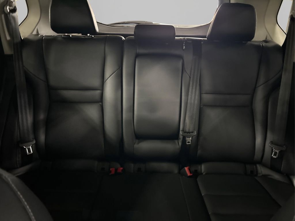 Used 2023 Nissan Rogue SL w/ SL Premium Package image 17