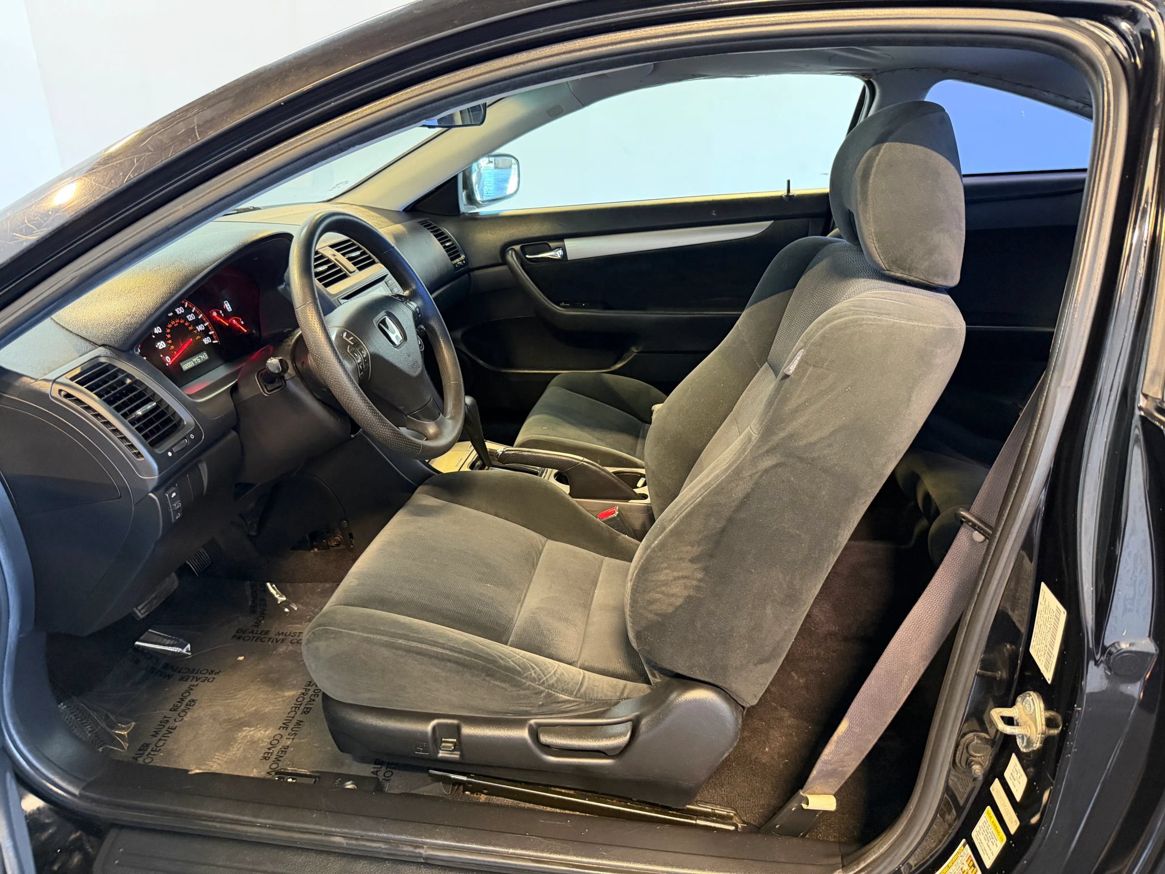 Used 2005 Honda Accord EX image 10