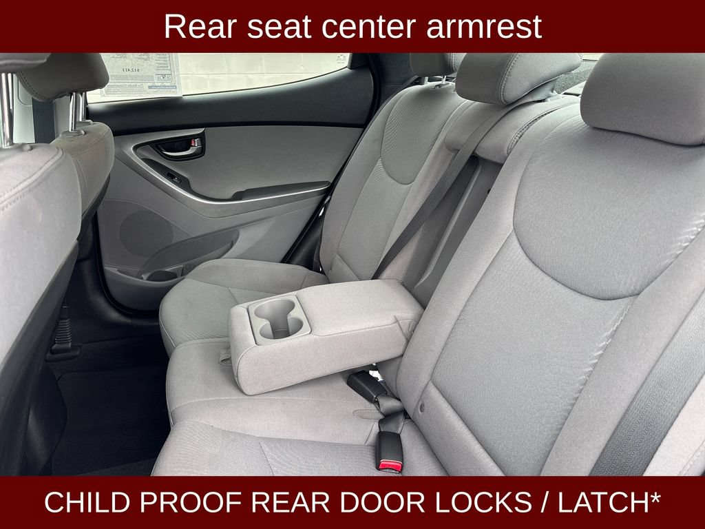 Used 2015 Hyundai Elantra SE FWD image 13