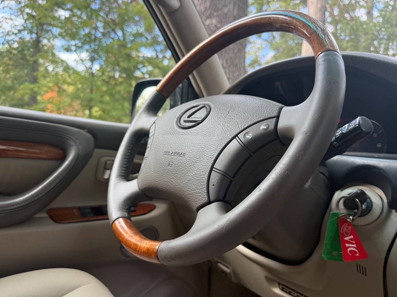 Used 2004 Lexus LX 470 4WD image 50