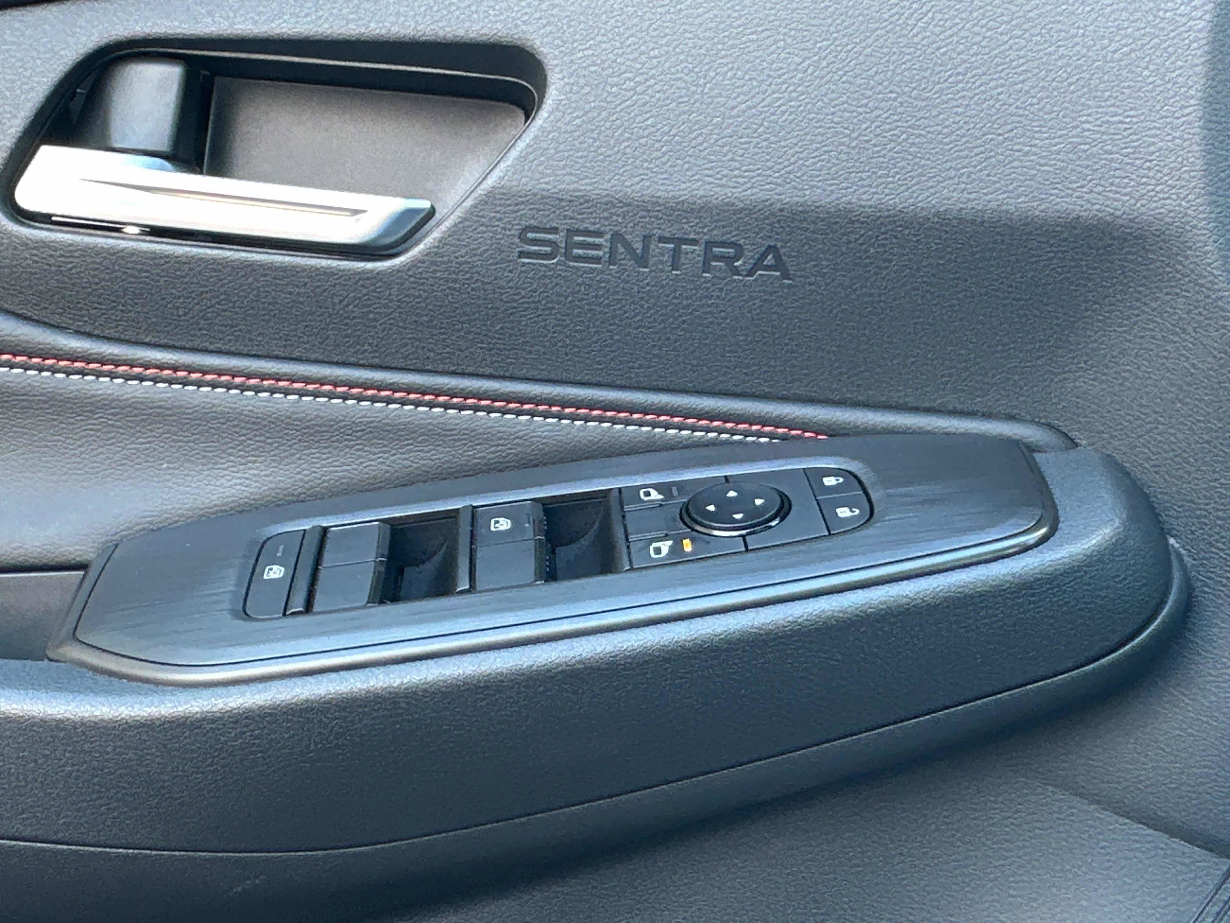 New 2026 Nissan Sentra SR w/ SR Premium Package FWD image 20