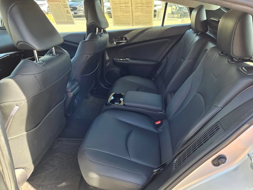 Used 2018 Toyota Prius Prime Advanced FWD image 10