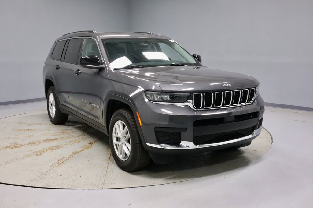 Used 2024 Jeep Grand Cherokee L Laredo w/ Luxury Tech Group I image 1