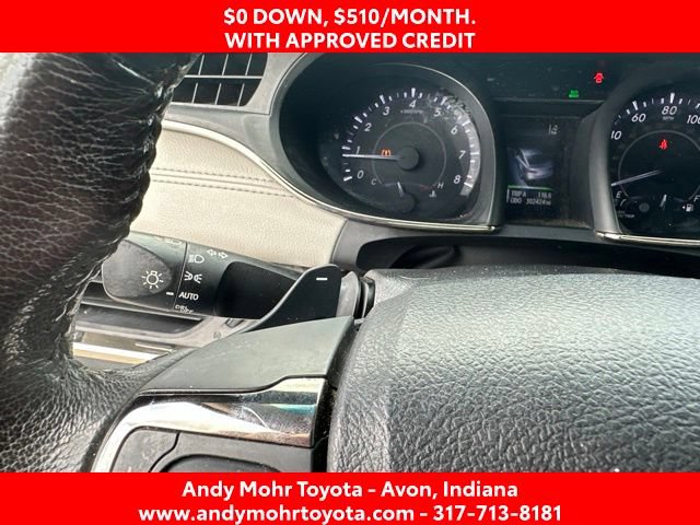 Used 2018 Toyota Avalon XLE Premium FWD image 16