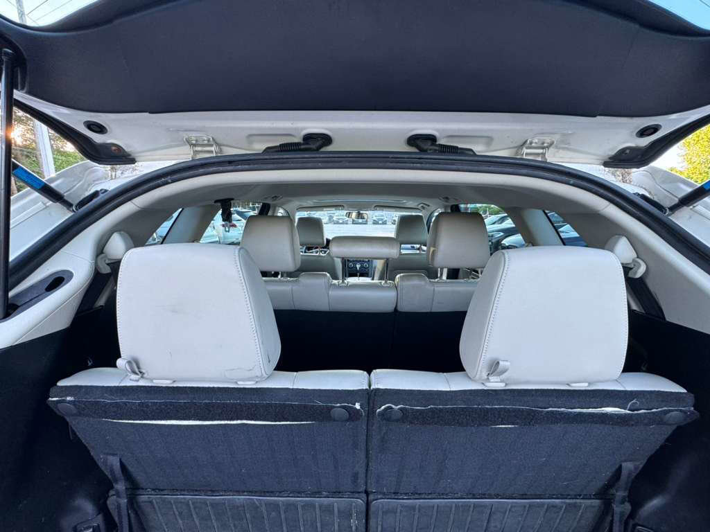 Used 2012 MAZDA CX-9 Touring w/ Moonroof & Bose Audio Pkg AWD/4WD image 17