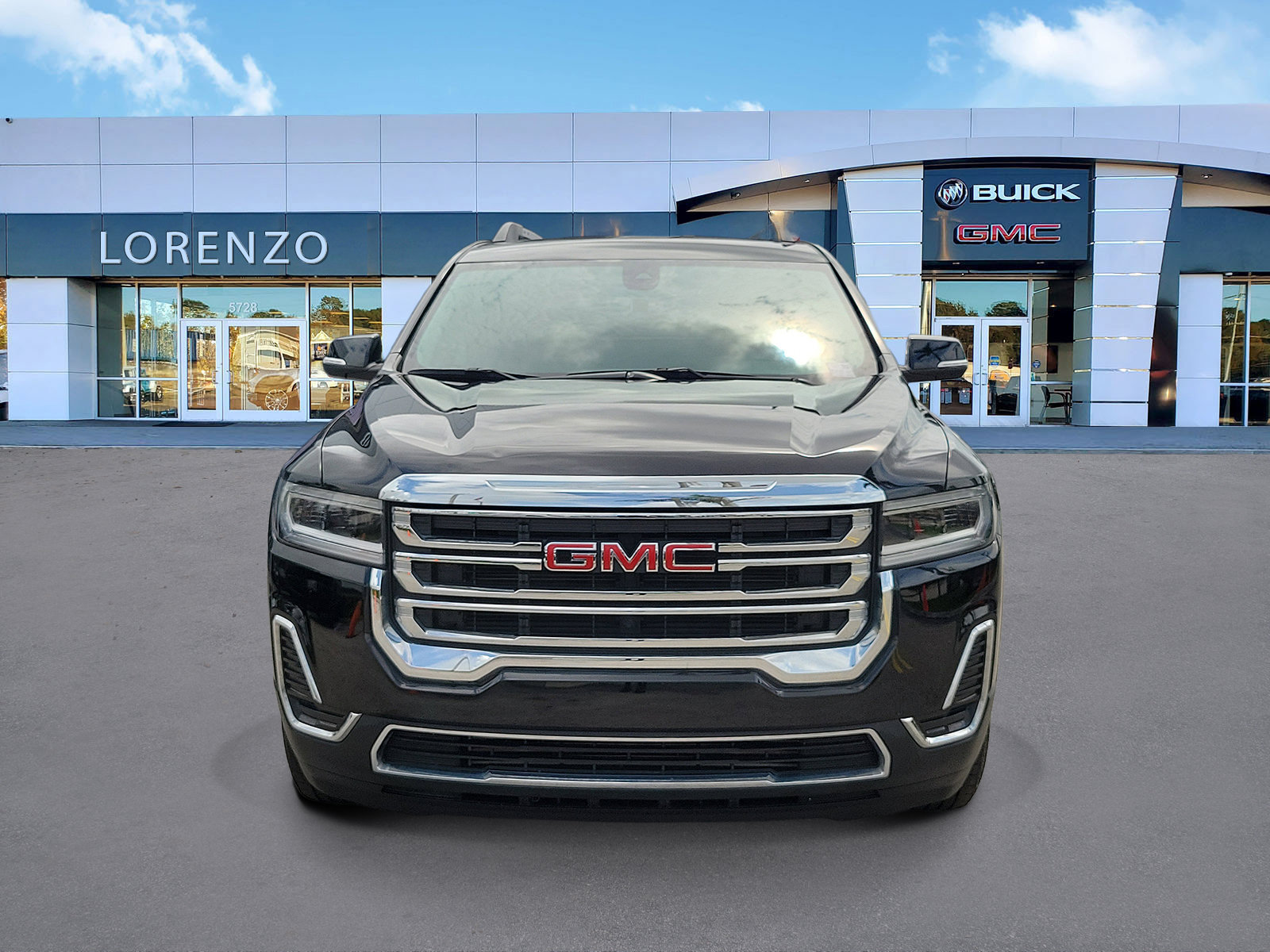 Used 2023 GMC Acadia SLE w/ Driver Convenience Package FWD image 2