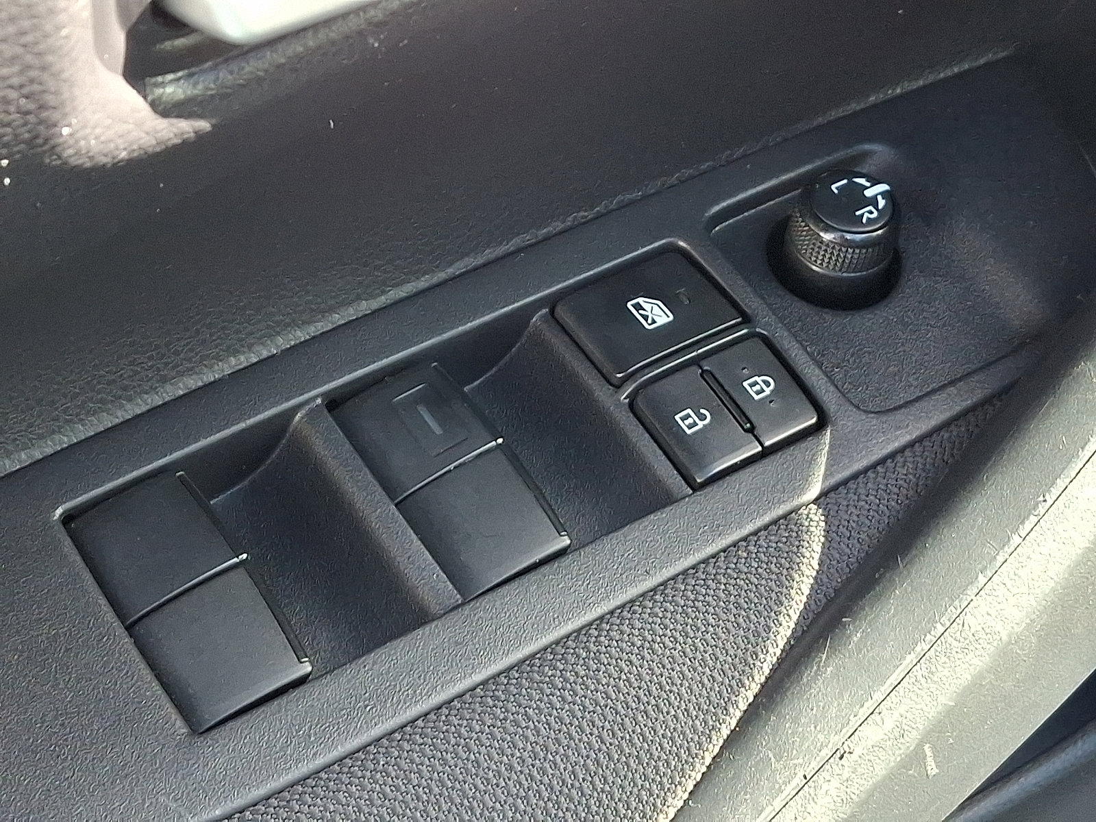 Used 2020 Toyota Corolla LE image 26