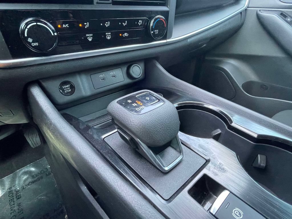 Certified 2026 Nissan Rogue S FWD image 32