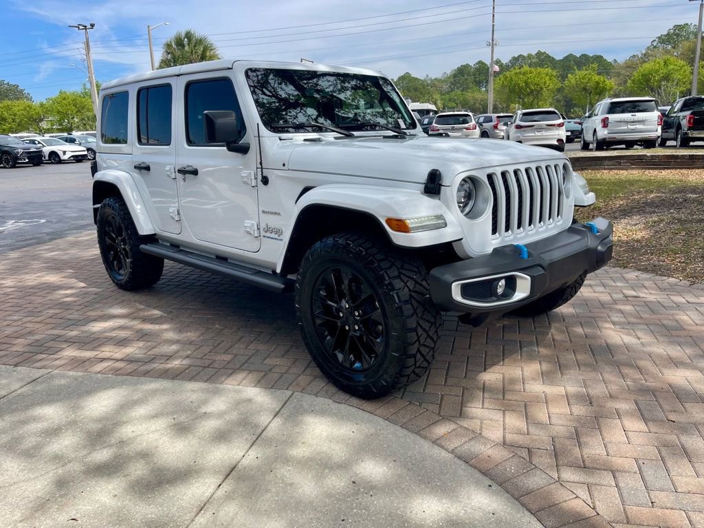 Used 2023 Jeep Wrangler Unlimited Sahara image 8