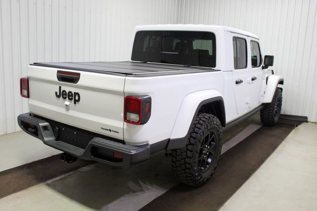 Used 2024 Jeep Gladiator Sport image 6