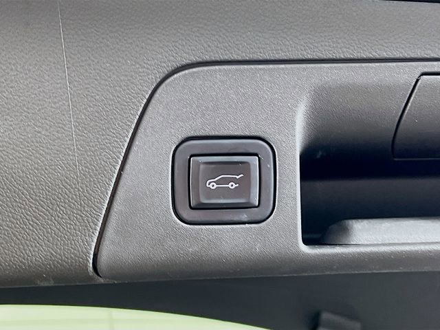 Used 2022 Buick Envision Avenir w/ Technology Package II image 29