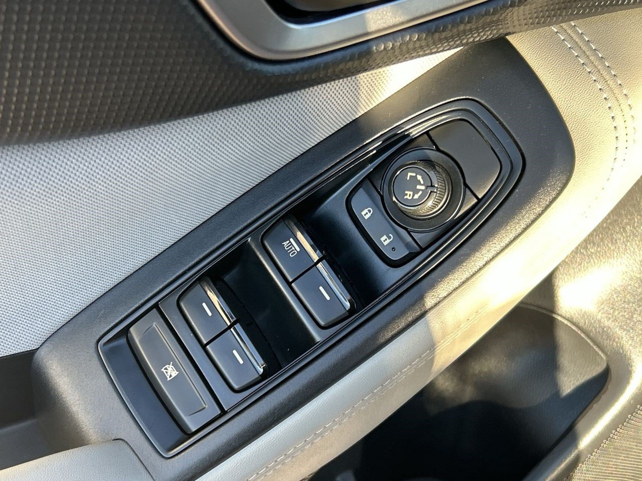 Used 2019 Subaru Forester AWD/4WD image 18