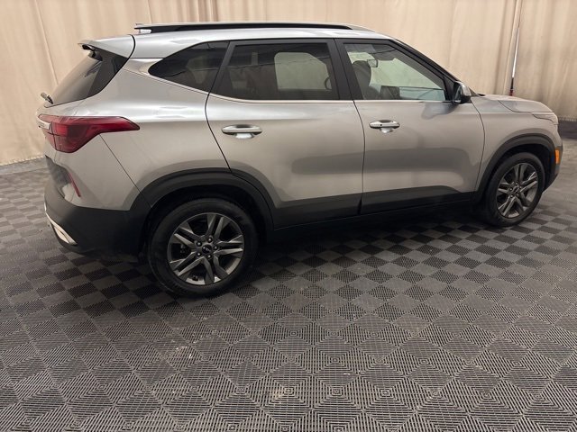 Certified 2023 Kia Seltos S image 4