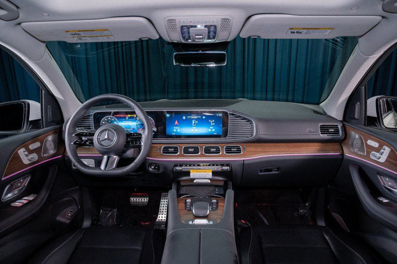 New 2026 Mercedes-Benz GLS 450 4MATIC image 14