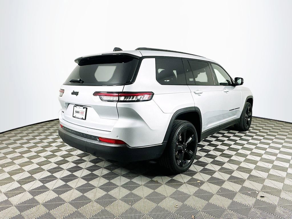 Certified 2024 Jeep Grand Cherokee L Laredo AWD/4WD image 12