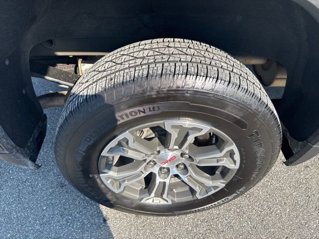 Used 2024 GMC Sierra 1500 SLT image 30