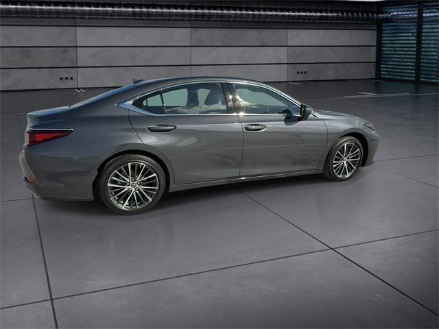 Certified 2023 Lexus ES 350 w/ Premium Package image 9