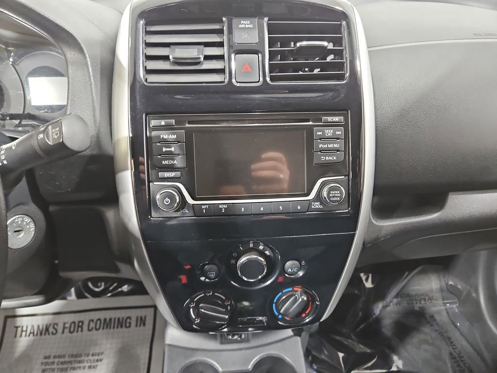 Used 2017 Nissan Versa Note SV FWD image 19
