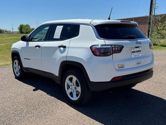 Used 2023 Jeep Compass Sport AWD/4WD image 4