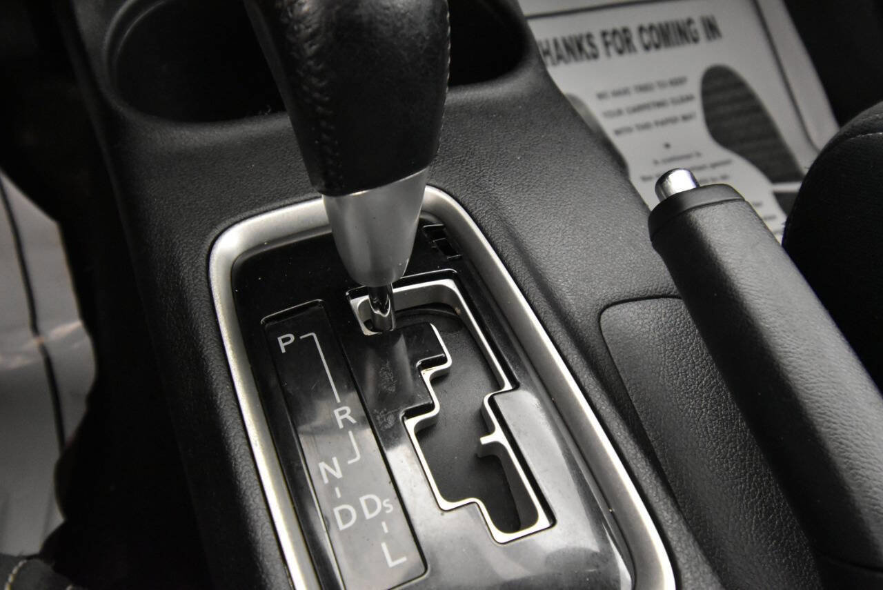 Used 2016 Mitsubishi Outlander ES image 20